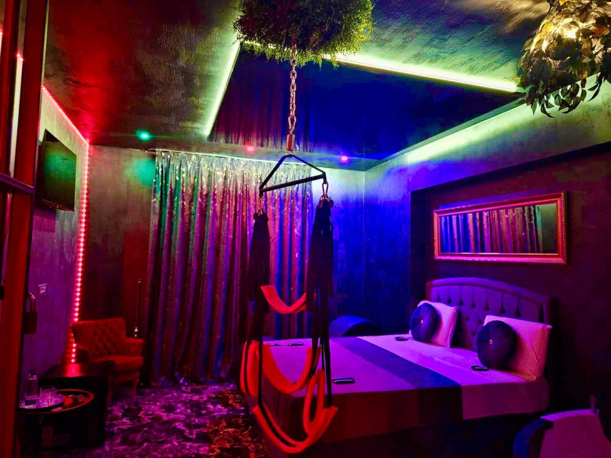 Love Room Бухарест Екстер'єр фото