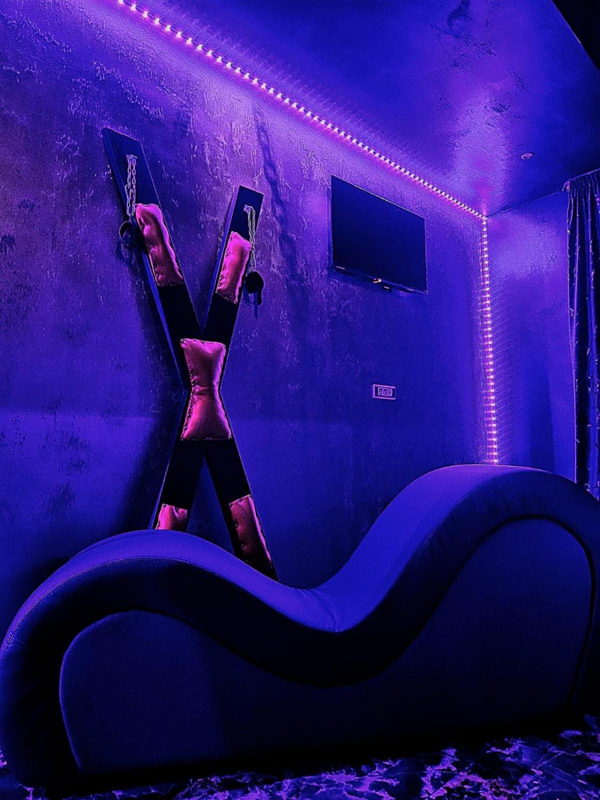 Love Room Бухарест Екстер'єр фото